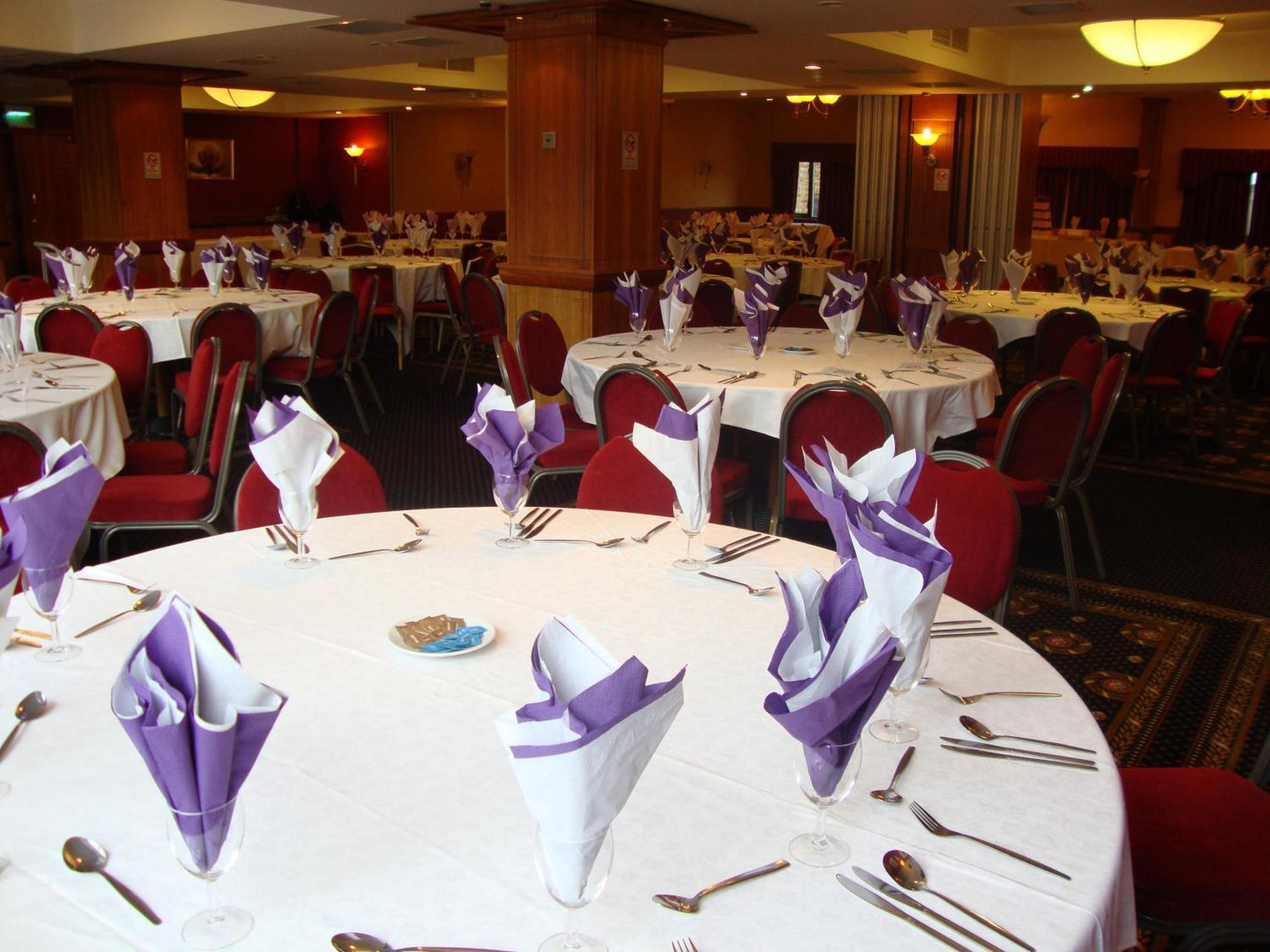 London - Wembley International Hotel Экстерьер фото